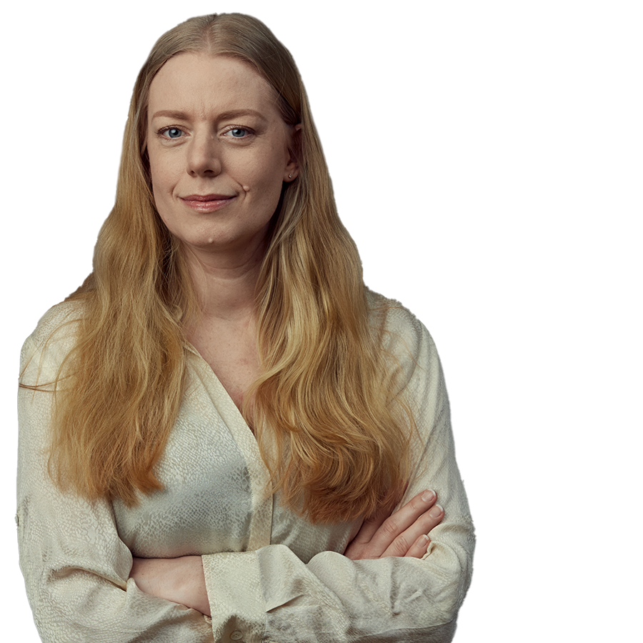 Caroline-900x900